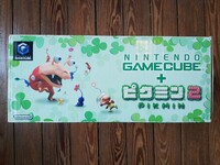 P2 Gamecube Bundle Right Side.jpg